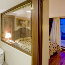 REGENCY SUITES SPA 27.jpg